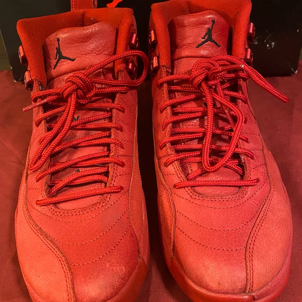 Men’s Jordan 12s